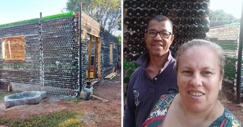 Ce couple ruiné construit sa propre maison  avec près de dix milles bouteilles en verre