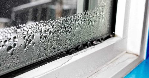 Comment éviter la condensation et l’humidité sur les fenêtres grâce au sel ?
