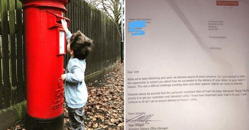 Un petit garçon envoie une lettre à son papa au paradis et la poste lui envoie une douce réponse